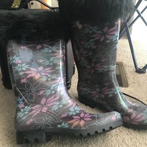 Ladies print sz 8 rainboots